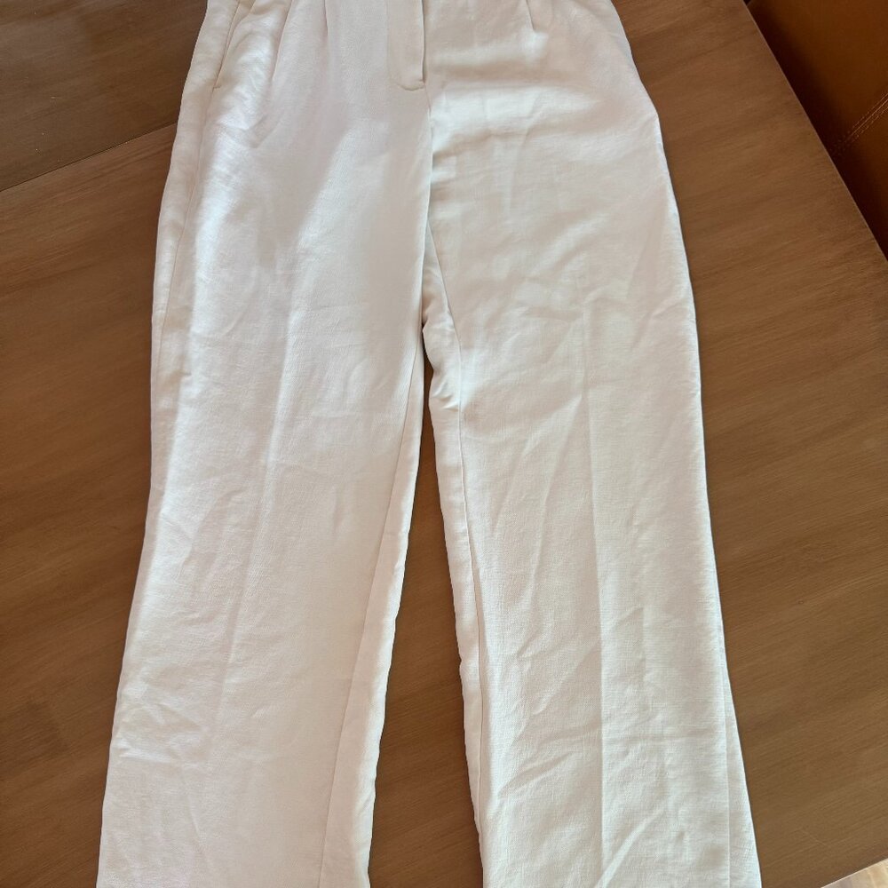 Aritzia Wilfred EFFORTLESS dress pant cream size 0 - LIKE NEW 30 inch inseam